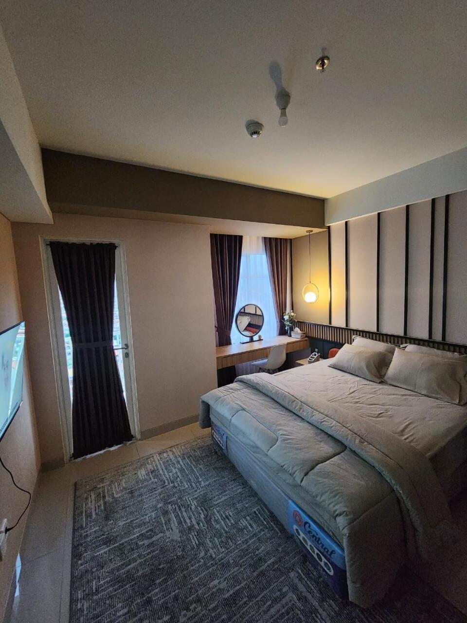 Spacious Comfortable Apartemen South Surabaya Exterior photo